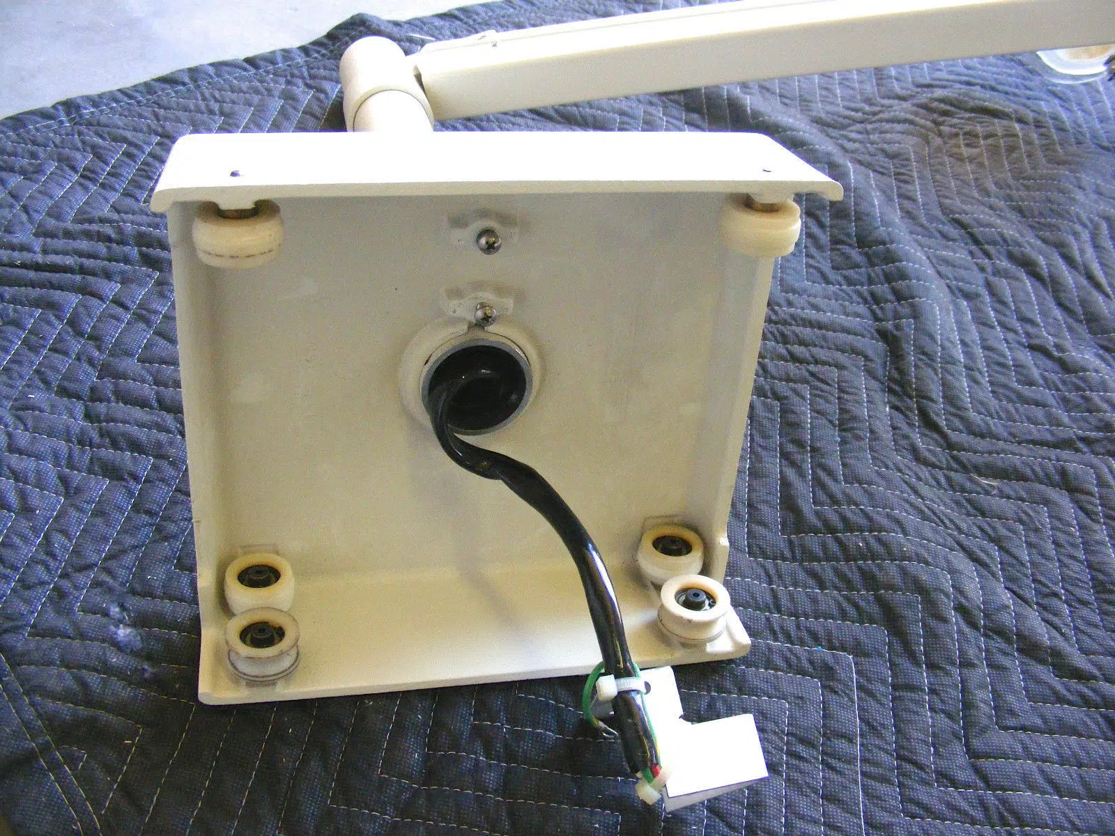 ADEC 6300 Track Mount Operatory Dental Lamp